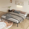 Lit plateforme King en métal noir avec tête de lit en bois à motif ondulé