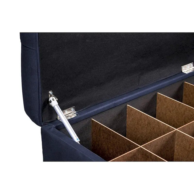 Banc de rangement pour chaussures capitonné en losanges avec séparateurs en bois